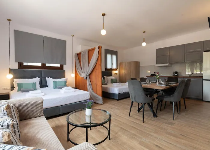 Anthi Luxury Jaliszósz