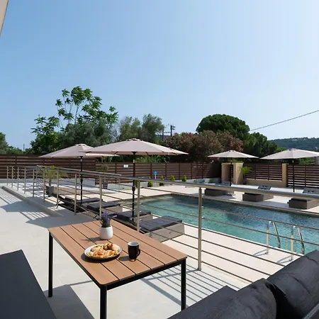 Anthi Luxury *