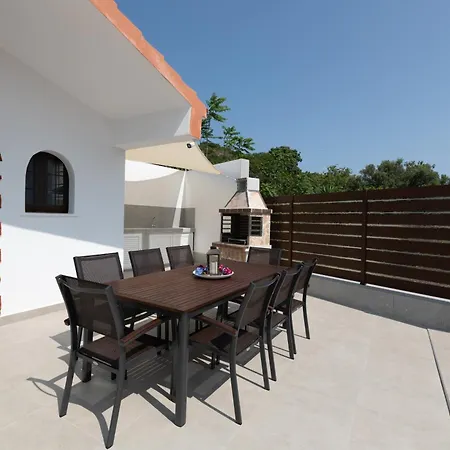 Anthi Luxury Villa