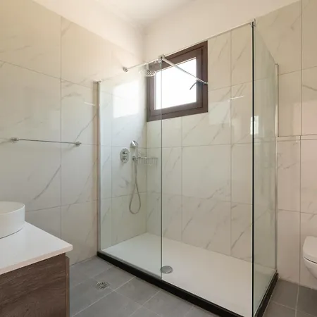 Villa Anthi Luxury *