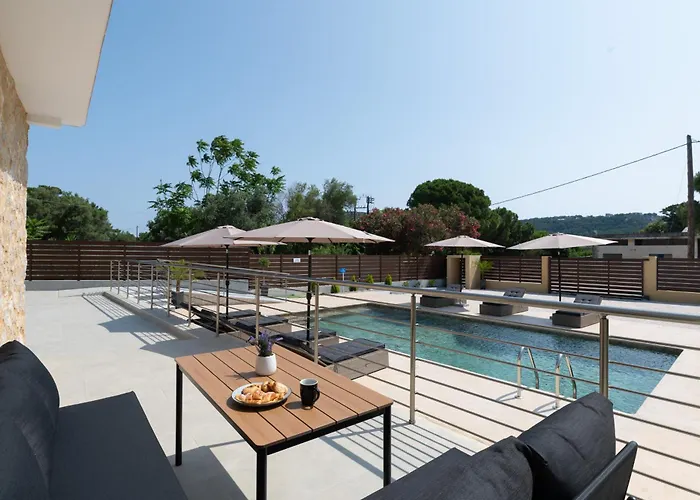 Anthi Luxury *